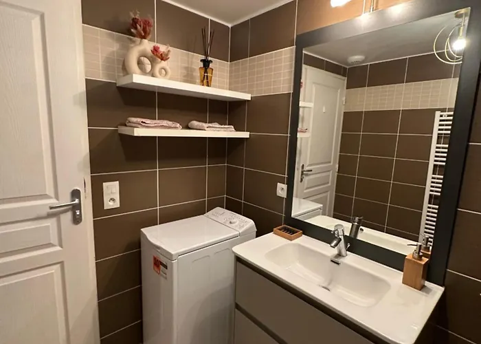 Apartment Cosy 2 Pieces A 1min A Pied De La Et Proximite De La Gare De Train Juan-les-Pins