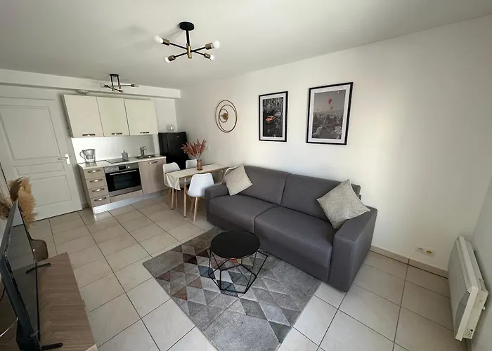 Apartment Cosy Apartment, 1 Min Walk To Beach, Heart Of *